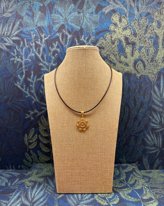 Collar flor ibicenca